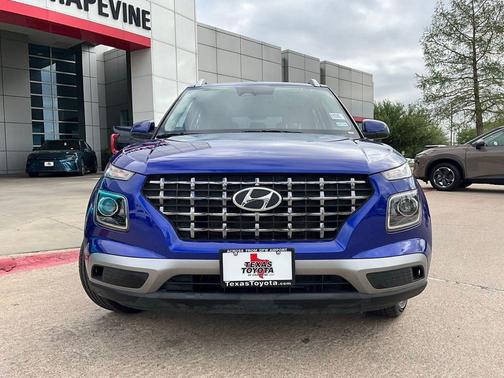 2025 Hyundai VENUE SEL