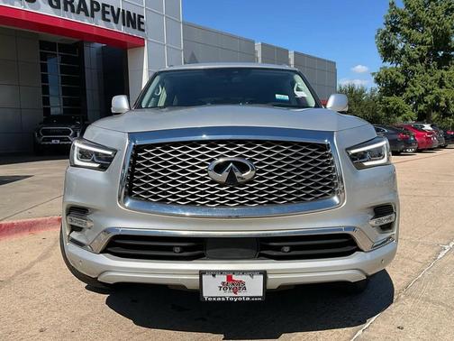 2022 INFINITI QX80 Luxe