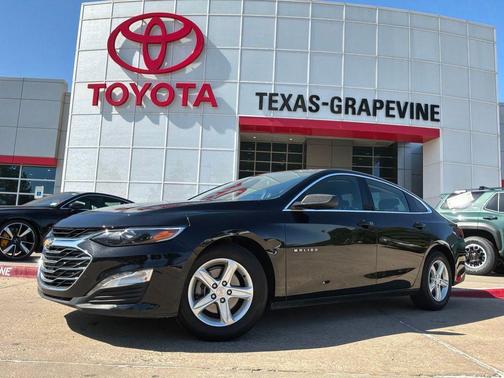 Mosaic Black Metallic 2023 Chevrolet Malibu FWD 1LT