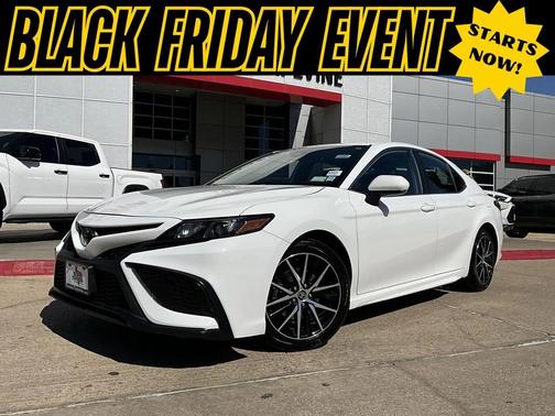 2024 Toyota Camry SE