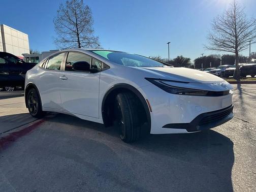 2026 Toyota Prius LE