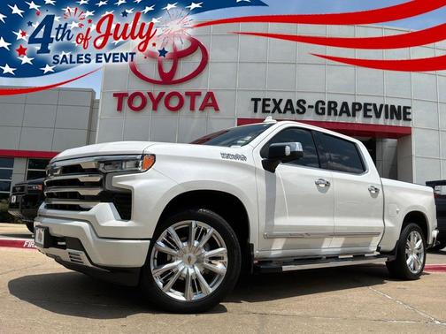 Iridescent Pearl Tricoat 2024 Chevrolet Silverado 1500 High Country