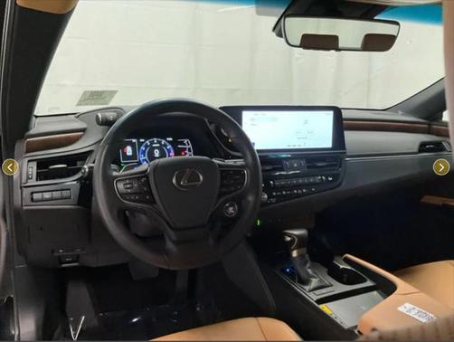 2025 Lexus ES 350 Base