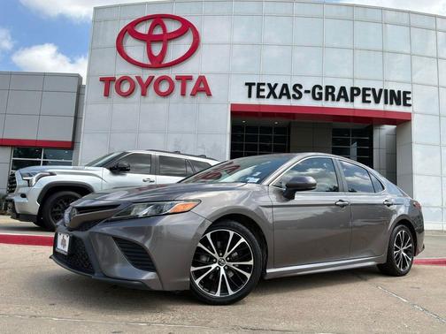 Predawn Gray Mica 2018 Toyota Camry SE