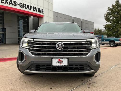 2025 Volkswagen Atlas 2.0T SE w/Technology 4MOTION