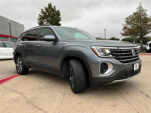 2025 Volkswagen Atlas 2.0T SE w/Technology 4MOTION