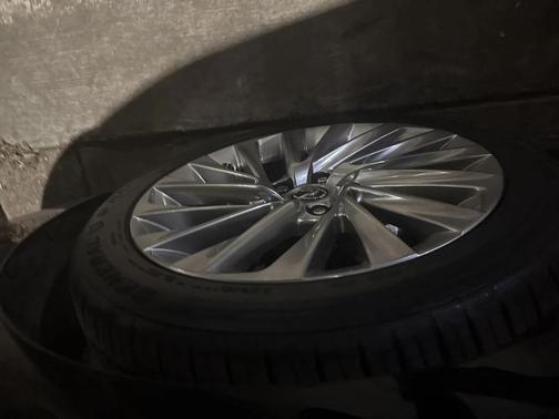 2020 Lexus ES 300h Ultra Luxury