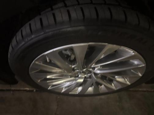 2020 Lexus ES 300h Ultra Luxury