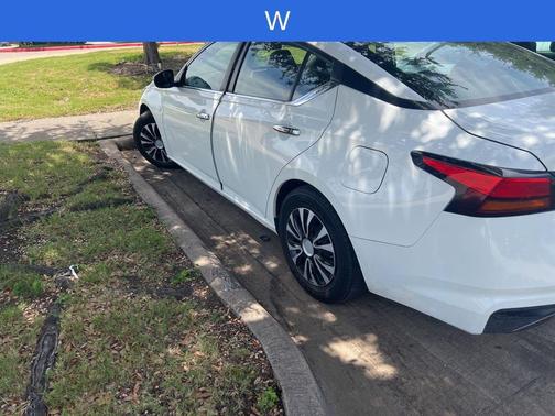 Glacier White 2020 Nissan Altima S FWD