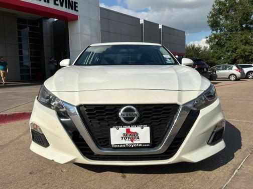 Glacier White 2020 Nissan Altima S FWD