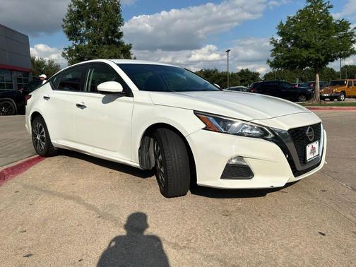 Glacier White 2020 Nissan Altima S FWD