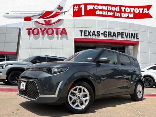 Gravity Gray 2025 Kia Soul LX
