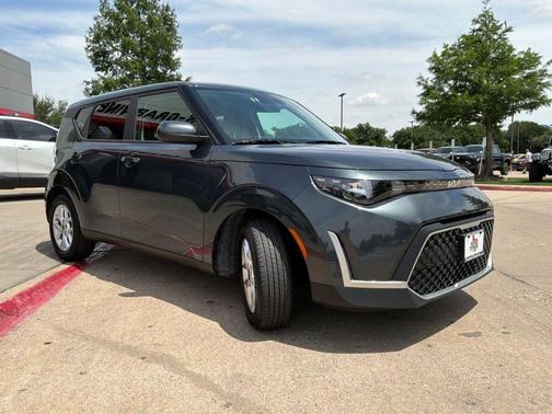 Gravity Gray 2025 Kia Soul LX