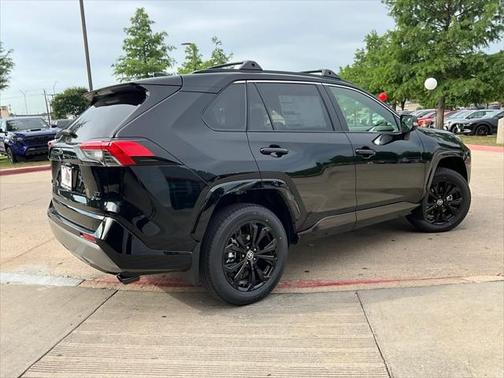 2025 Toyota RAV4 Hybrid SE