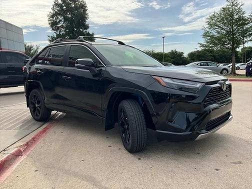 2025 Toyota RAV4 Hybrid SE