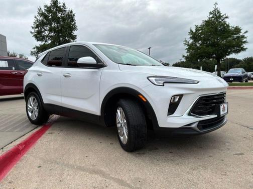 Summit White 2025 Buick Encore GX Preferred