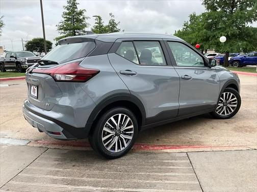 2024 Nissan Kicks SV