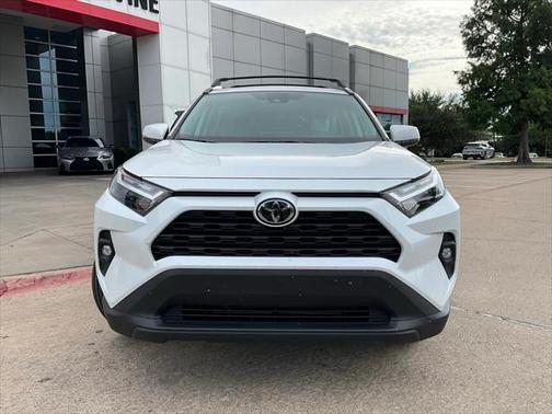2025 Toyota RAV4 Hybrid XLE Premium