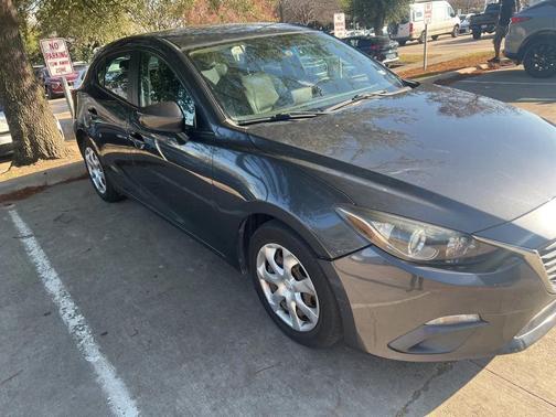 2016 Mazda Mazda3 i Sport