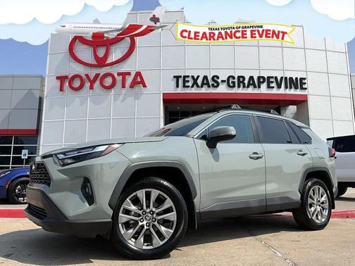 2022 Toyota RAV4 XLE Premium