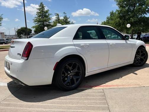 2022 Chrysler 300 S