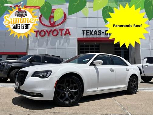 2022 Chrysler 300 S