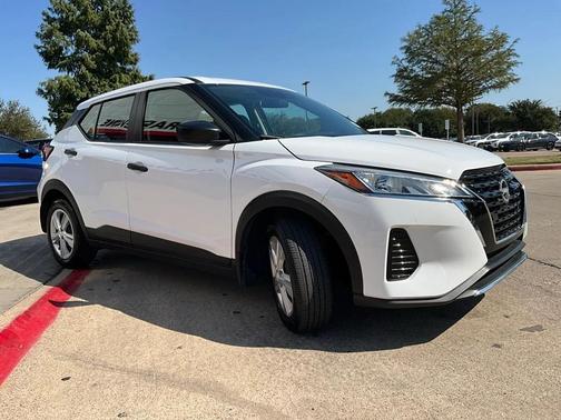 2024 Nissan Kicks S