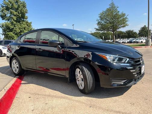 2024 Nissan Versa 1.6 S