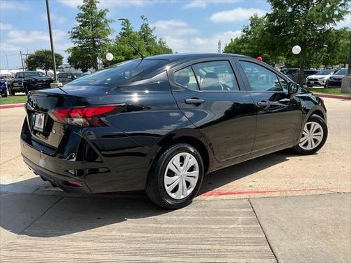 2024 Nissan Versa 1.6 S