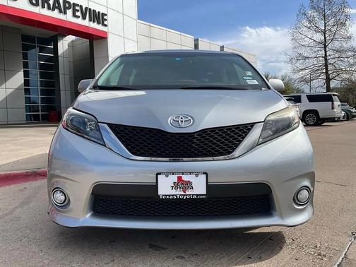 2015 Toyota Sienna SE