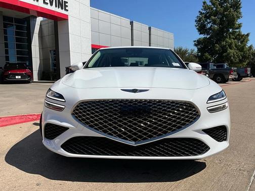 2025 Genesis G70 2.5T RWD