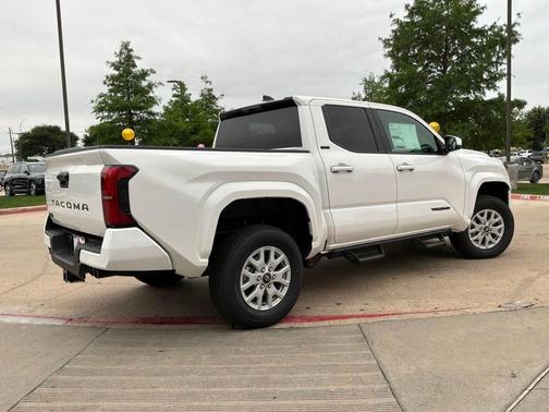 Ice Cap 2026 Toyota Tacoma SR5