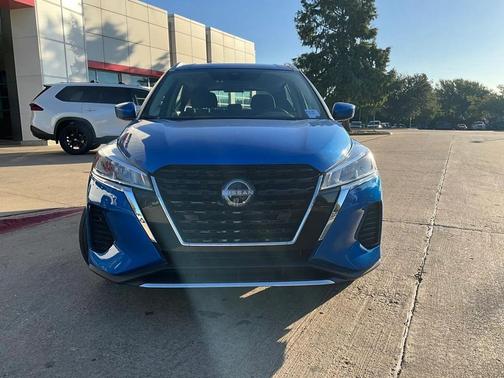 2024 Nissan Kicks SV