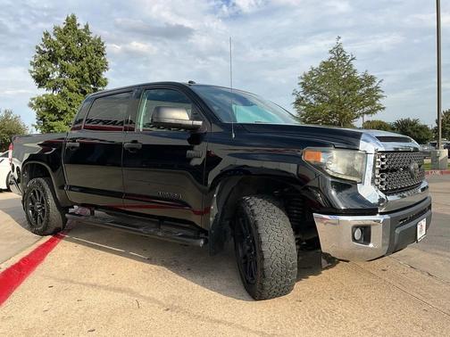 2018 Toyota Tundra SR5