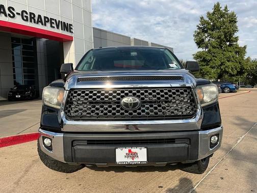 2018 Toyota Tundra SR5