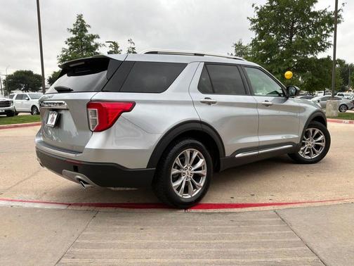 Silver Metallic 2024 Ford Explorer Limited
