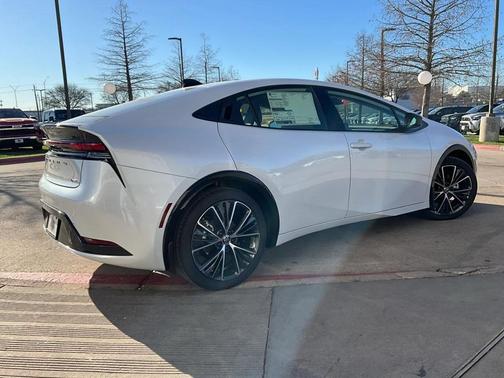 2026 Toyota Prius XLE