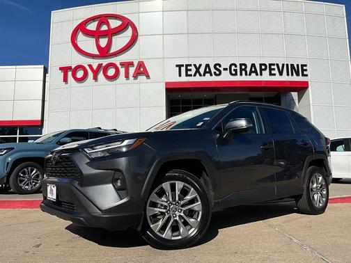 2024 Toyota RAV4 XLE Premium