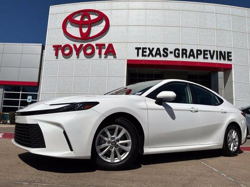 Ice Cap 2026 Toyota Camry LE