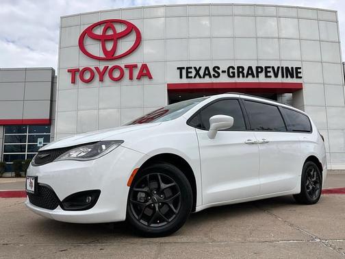 2020 Chrysler Pacifica Touring-L Plus