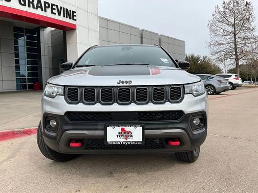 2025 Jeep Compass Trailhawk
