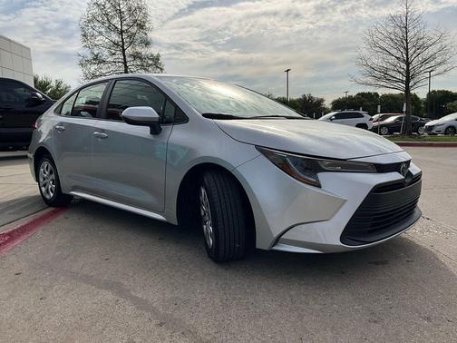 Classic Silver Metallic 2025 Toyota Corolla LE