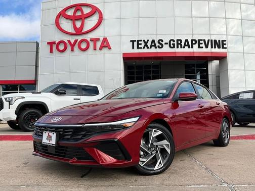 2025 Hyundai ELANTRA SEL