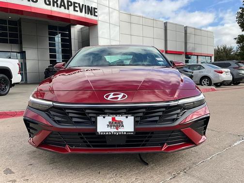 2025 Hyundai ELANTRA SEL