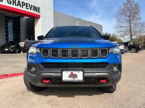Hydro Blue Pearlcoat 2025 Jeep Compass Trailhawk