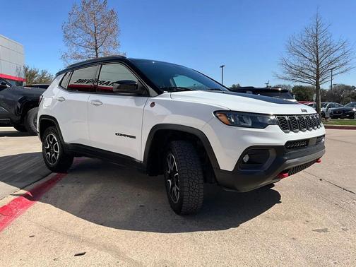 2025 Jeep Compass Trailhawk