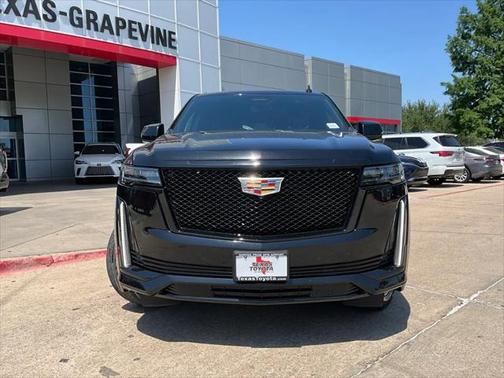 2023 Cadillac Escalade Sport