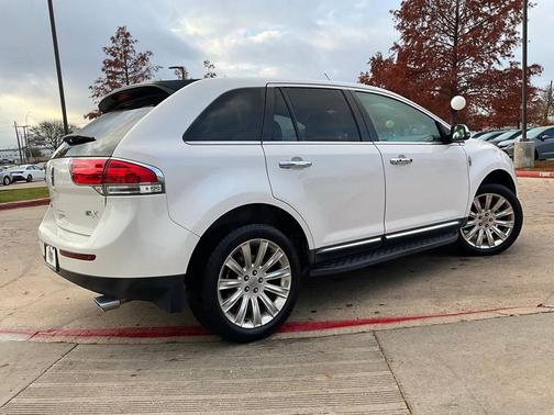 2014 Lincoln MKX Base