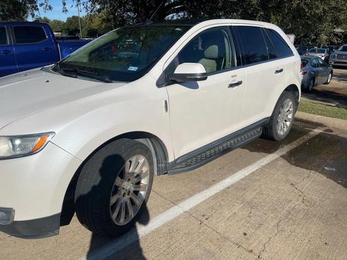 2014 Lincoln MKX Base