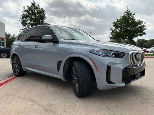 Brooklyn Grey Metallic 2025 BMW X5 xDrive40i